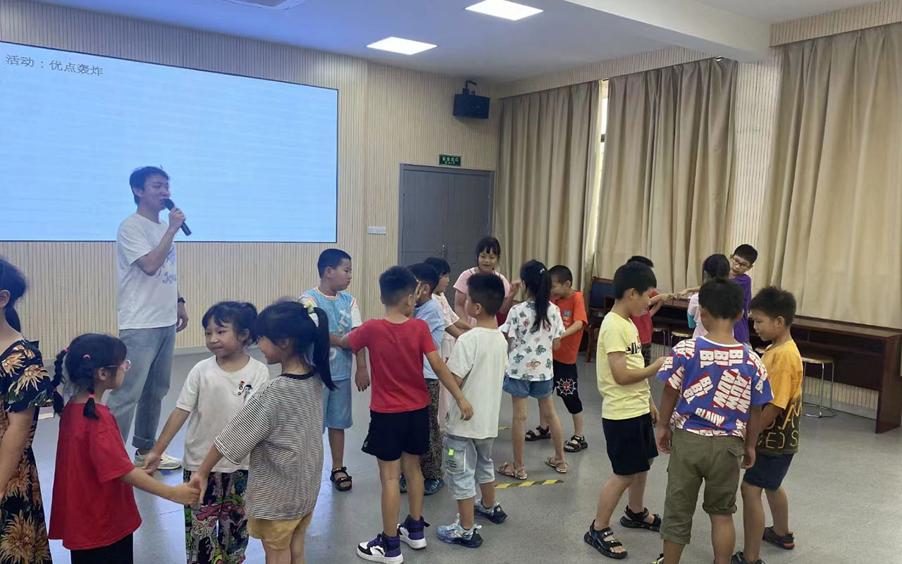 新平龙观乡中心学校